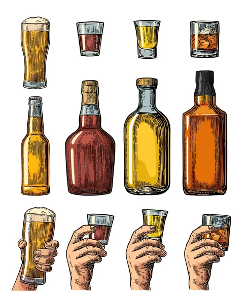Σετ αλκοολούχα ποτά με μπουκάλι, το γυαλί και το χέρι που κρατά μπύρα, ουίσκι και τεκίλα — Διανυσματικό Αρχείο