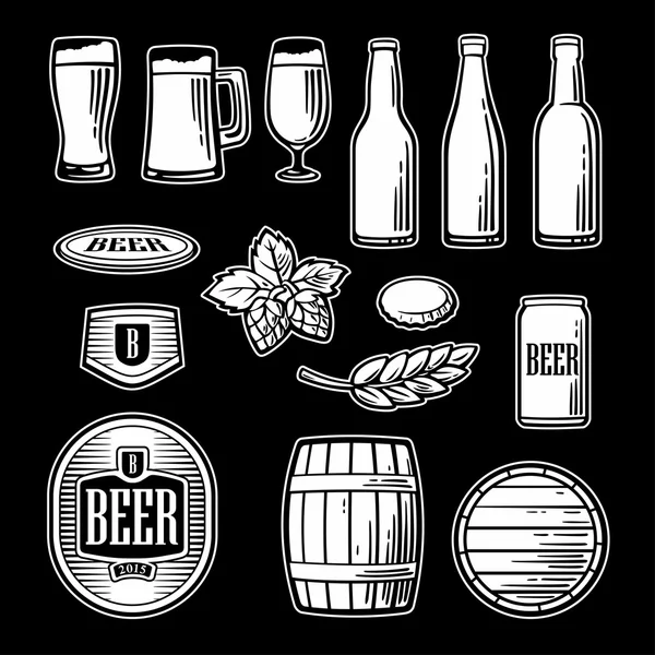 Beer vector flat icons set - bottle, glass, barrel, pint. — Stock Vector