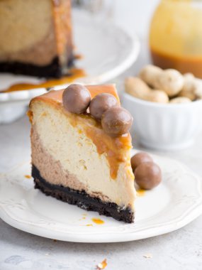 Fıstık ezmesi çikolatalı Cheesecake