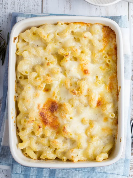 Caçarola de macarrão e queijo — Fotografia de Stock