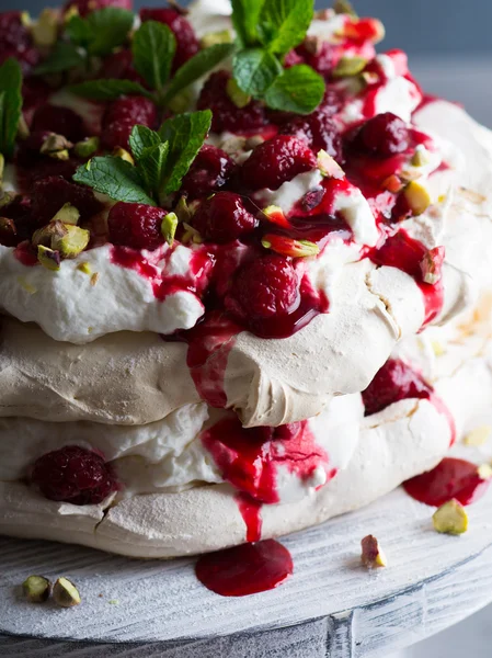 라즈베리 파블로 케이크 크림 — 스톡 사진