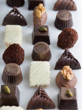 Ev yapımı tatlı çikolata şeker 