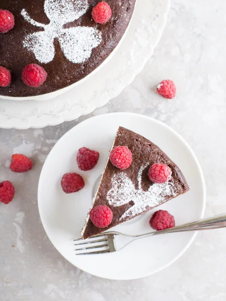 Bird cherry cake with cream — Stock Photo, Image