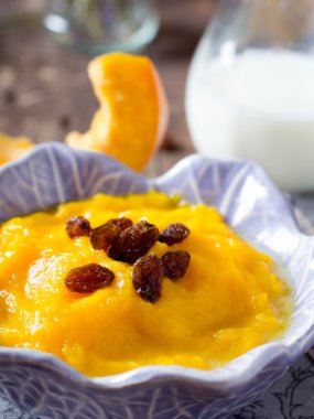 Üzümlü kabak püresi