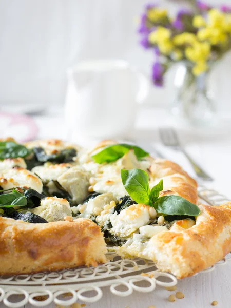 Spinach galette served on table — Stock Photo, Image