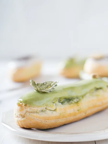 หวานทําเอง eclairs — ภาพถ่ายสต็อก