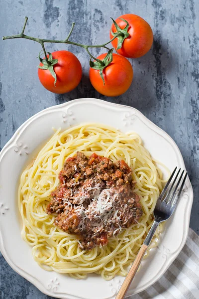 Вкусные спагетти болоньезе — стоковое фото
