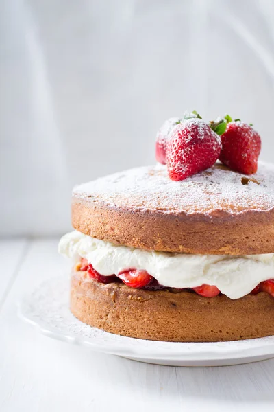 Viktoria Biskuitkuchen — Stockfoto