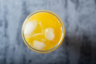 Agua de Valencia taze portakaldan.