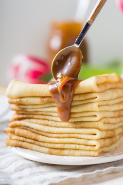 Karamel ile Rus krep