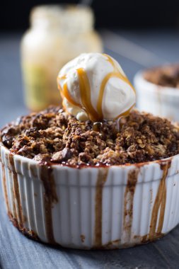 Armut çikolatalı kek