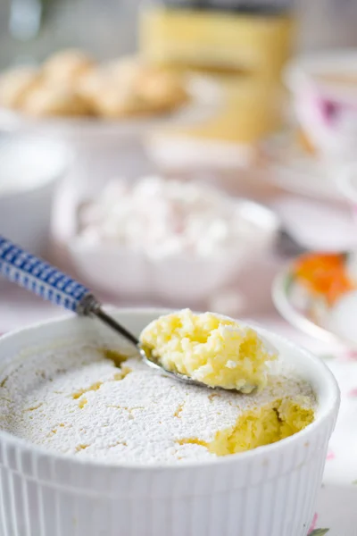 Budín de limón casero —  Fotos de Stock