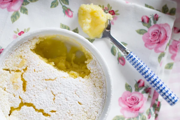 Домашній лимонний пудинг — стокове фото