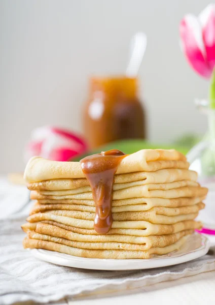 Crêpes russes au caramel — Photo