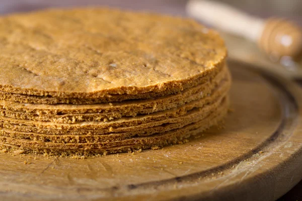 Honey cake in the making — Stock Photo, Image