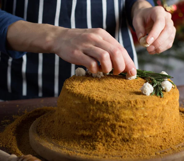 Honey cake in the making — Stock Photo, Image