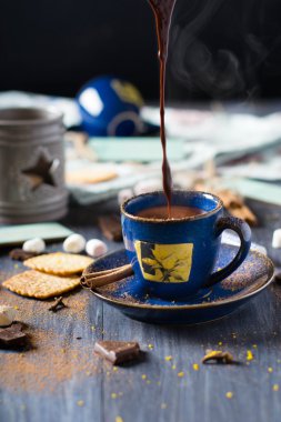 sıcak çikolata tarçın ile