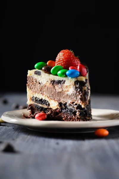 Tarta de queso con vainilla y capas de chocolate — Foto de Stock