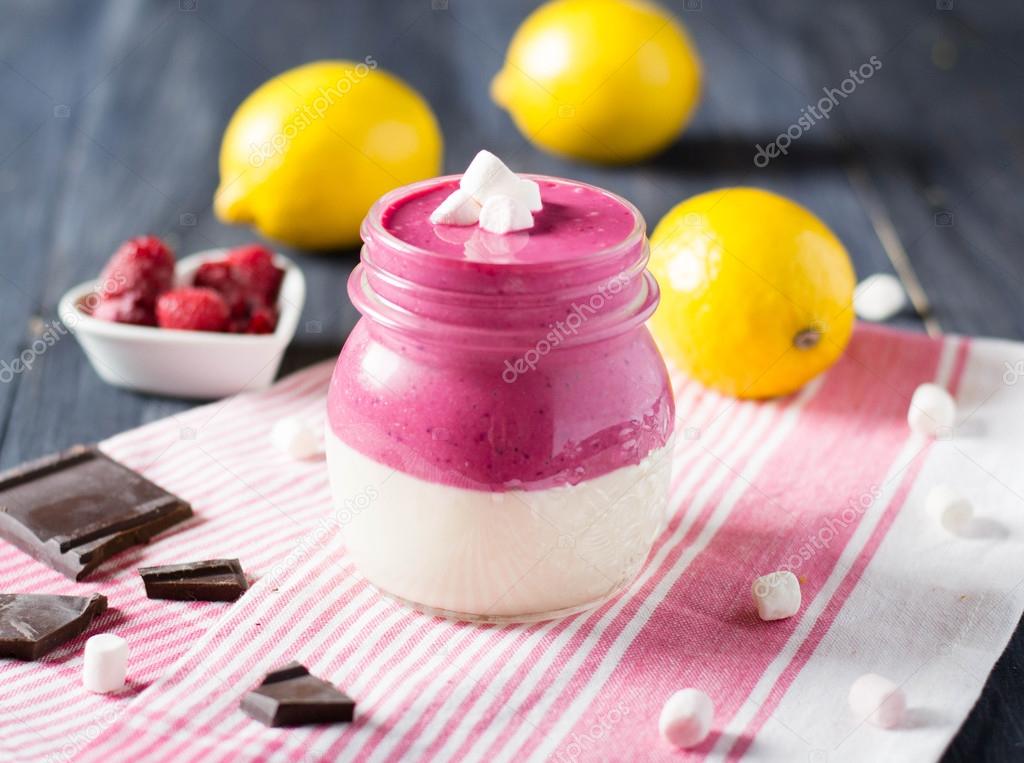 Lemons and raspberry smoothie