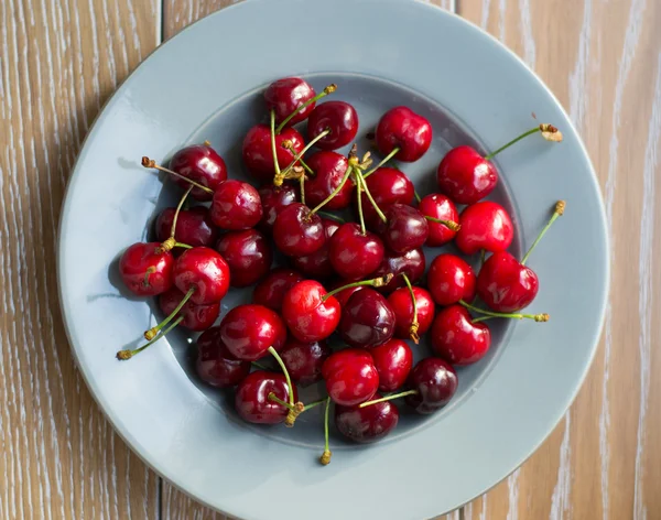 Cerejas vermelhas doces — Fotografia de Stock