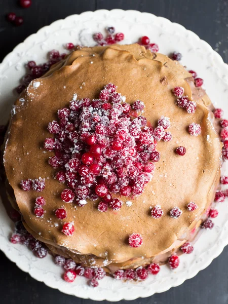 Kızılcık lor ile çikolata Mousse krep pasta — Stok fotoğraf