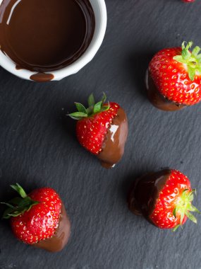 Çikolatalı çilek.