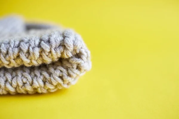 Tricot Avec Crochet Dans Des Couleurs Tendance Fait Main Concept — Photo