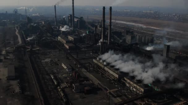 Large Industrial Metallurgical Chemical Plant Mariupol Ukraine Factory Pollutes Environment — Stock Video