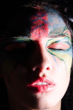 Siyah kadınlar boyalı