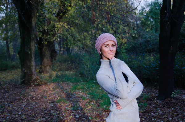 Black women autumn — Stock Image Black women autumn Stock Picture