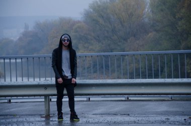 kötü çocuk sağdıç