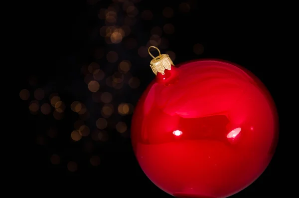 Presentes de Natal com fita vermelha — Fotografia de Stock