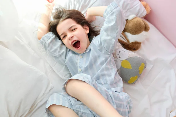 Overhead View Shot Cute Little Girl White Blue Striped Pajamas — Stock Photo, Image