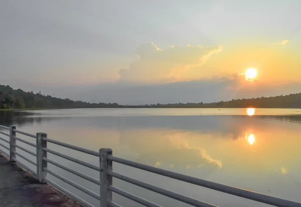 Huaysangkeab gün batımında