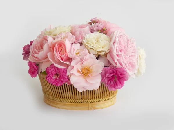 Krásné anglické růže kvetoucí pozadí — Stock fotografie