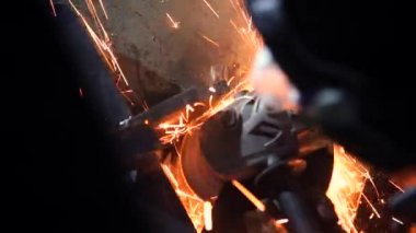 Tıpa kesme erkekler