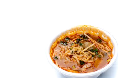 Japonya'nın baharatlı Noodle