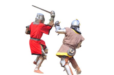 Tarihi zırh içindeki şövalyeler yeniden canlandırma ya da gösteri sırasında kılıçlarla çarpışır, dövüş yetenekleri ve tarihsel giysiler sergilenir