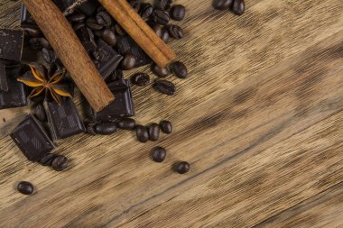 çikolata tarçın ve kahve fasulye ahşap tablo