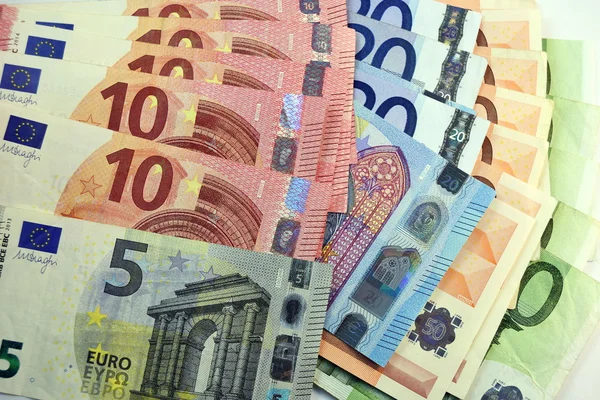 Verschiedene Euro-Banknoten und Währungen aus nächster Nähe — Stockfoto