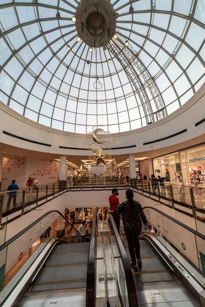 아랍에미리트 두바이 아랍에미리트 2021 에미레이트 쇼핑몰 인테리어 상점의 — 스톡 사진