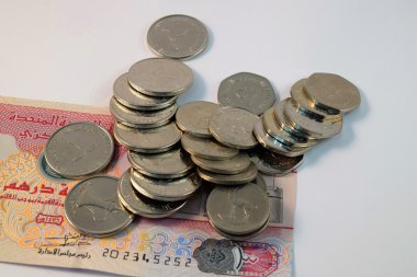 Yakın çeşitli para birimi banknot ve madeni paraların, Birleşik Arap Emirlikleri