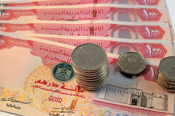 Yakın çeşitli para birimi banknot ve madeni paraların, Birleşik Arap Emirlikleri