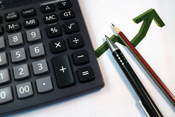 Eye Glasses, pen and pencil over the Formula with calculator — Stock Photo, Image