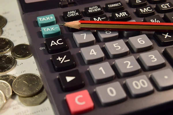 Eye Glasses, pen and pencil over the Formula with calculator — Stock Photo, Image