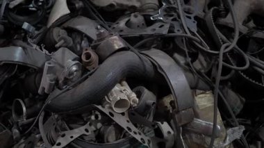 Motoru çalıştır, hava köprüsü kablosunu test et ve motoru çalıştır..