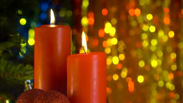 Navidad escena de la quema de velas rojas — Vídeos de Stock