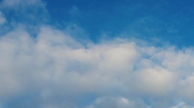Mavi gökyüzü ve bulutlar Timelapse