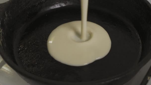 Fabrication de crêpe fait maison — Video