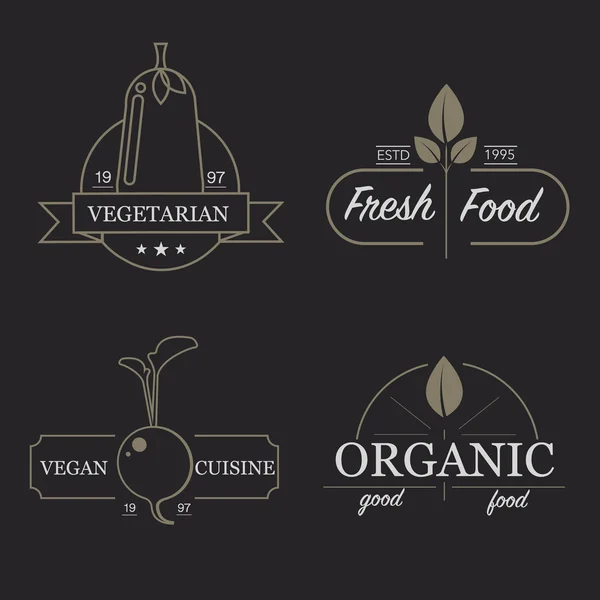 Organik, vejetaryen yiyecek ve içecek için rozetleri ve etiket öğeleri kümesi — Stok Vektör